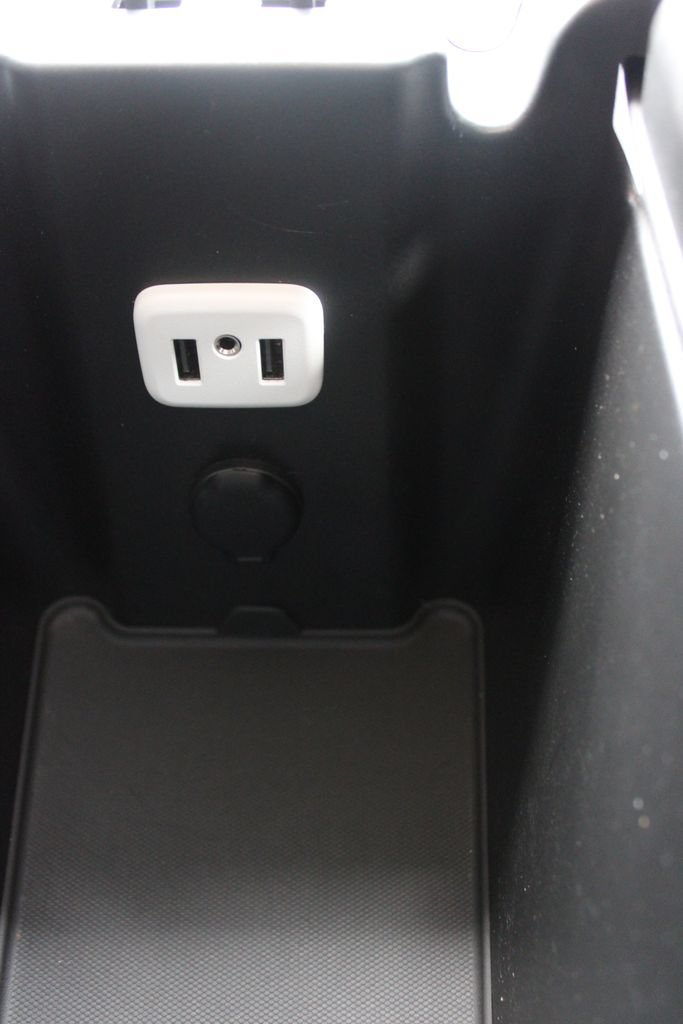 Used 2020 Buick Envision Essence FWD image 47
