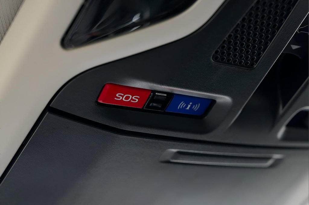 Used 2020 Subaru Outback Onyx Edition XT AWD/4WD image 31