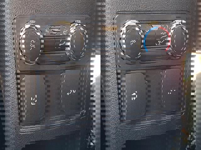 Used 2021 Ford Explorer XLT w/ Equipment Group 202A image 12