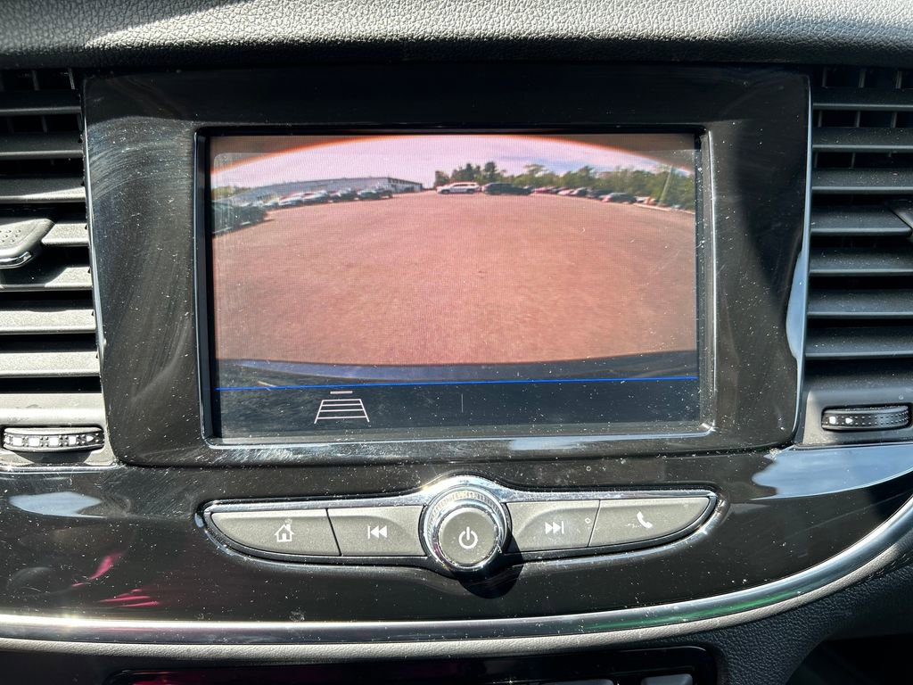 Used 2022 Buick Encore Preferred w/ Safety Package AWD/4WD image 29