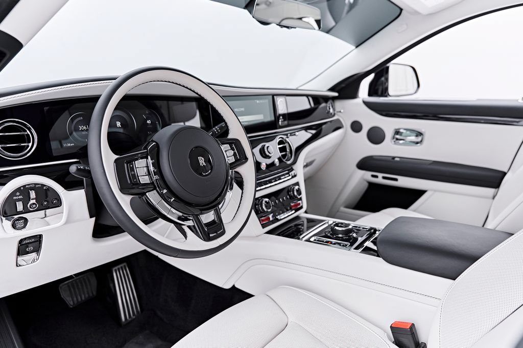 Used 2026 Rolls-Royce Ghost AWD/4WD image 2