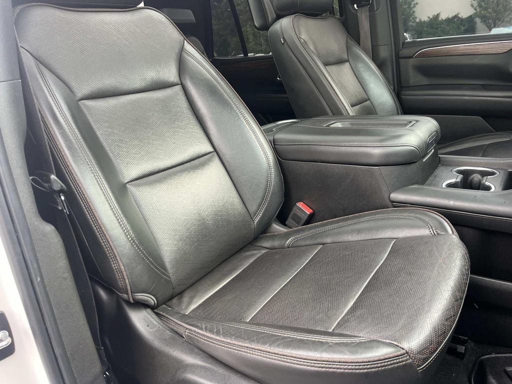 Used 2021 Chevrolet Tahoe High Country w/ Premium Package RWD image 29