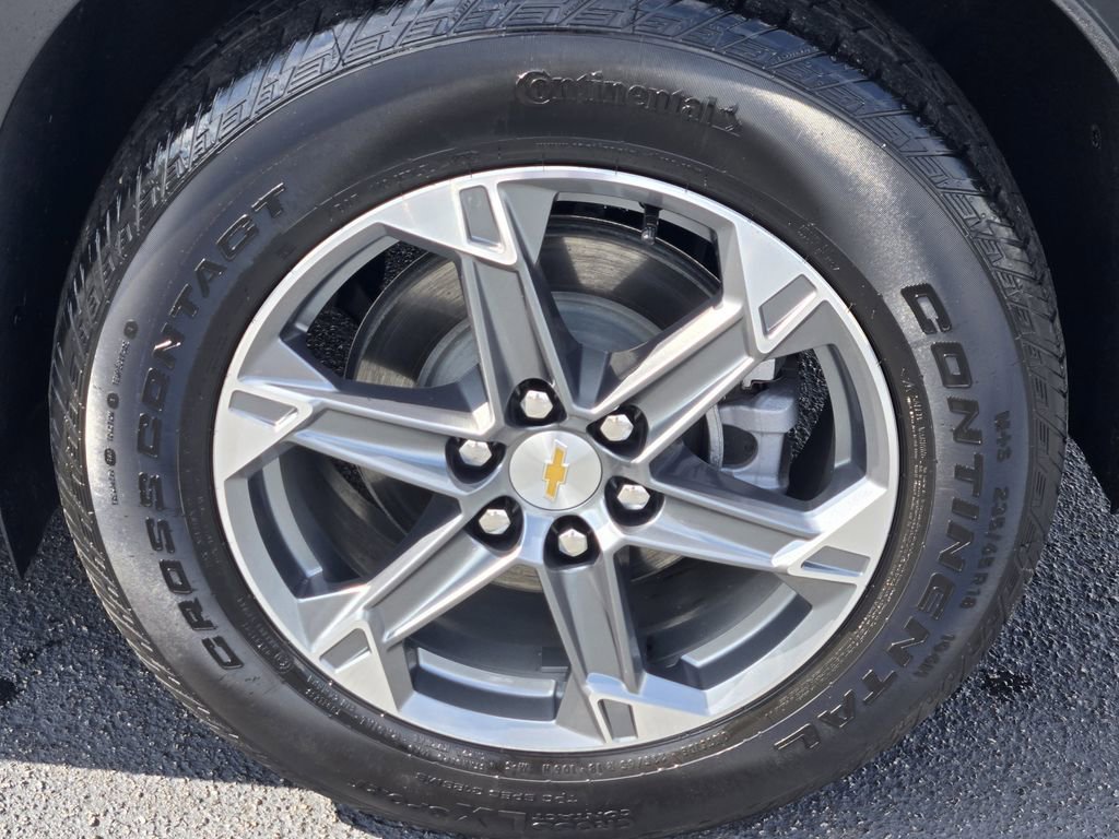 Used 2025 Chevrolet Blazer LT AWD/4WD image 9