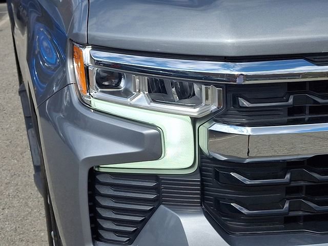 Used 2023 Chevrolet Silverado 1500 LT AWD/4WD image 29