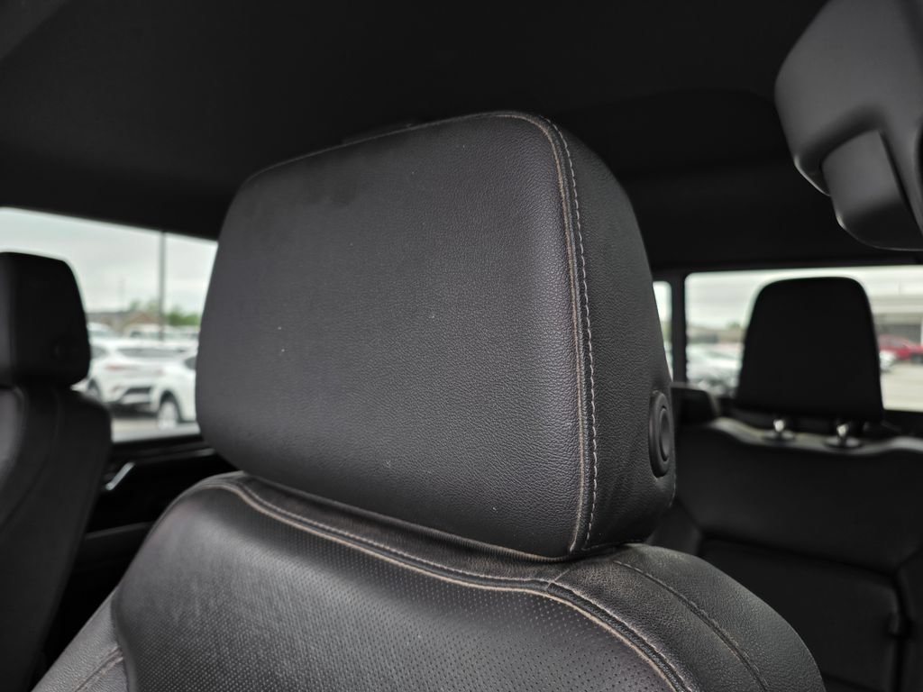Used 2024 Chevrolet Silverado 2500 LTZ w/ LTZ Convenience Package AWD/4WD image 21