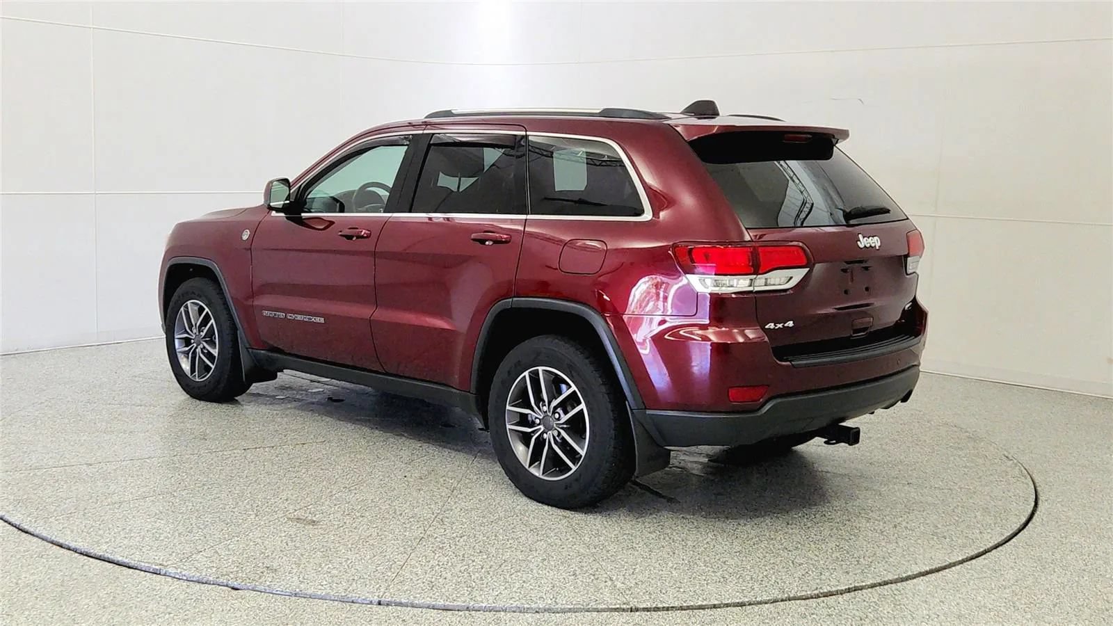 Used 2020 Jeep Grand Cherokee Laredo w/ Quick Order Package 2BN North AWD/4WD image 5