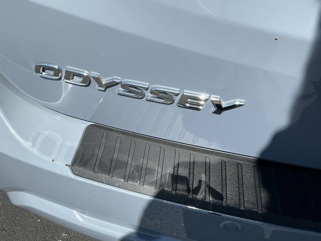 Used 2025 Honda Odyssey Elite image 6
