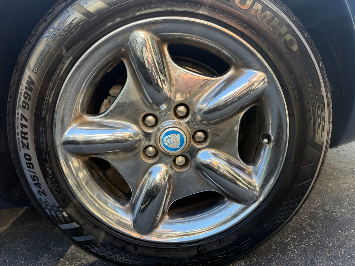 Used 1997 Jaguar XK8 Convertible RWD image 20