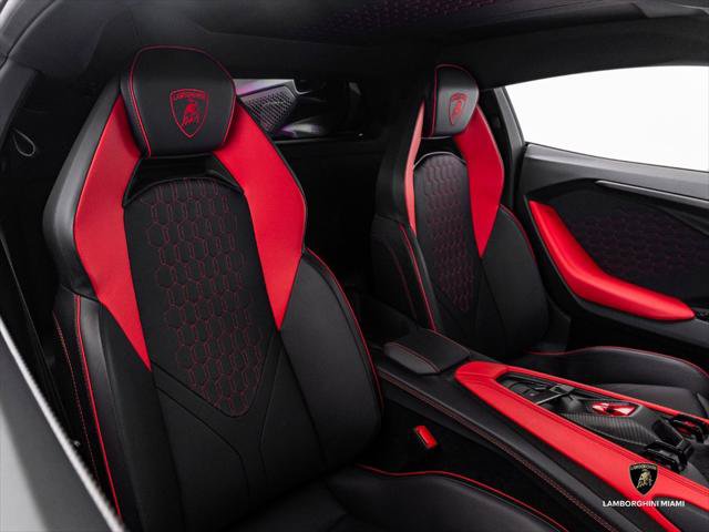 Used 2024 Lamborghini Revuelto AWD/4WD image 50