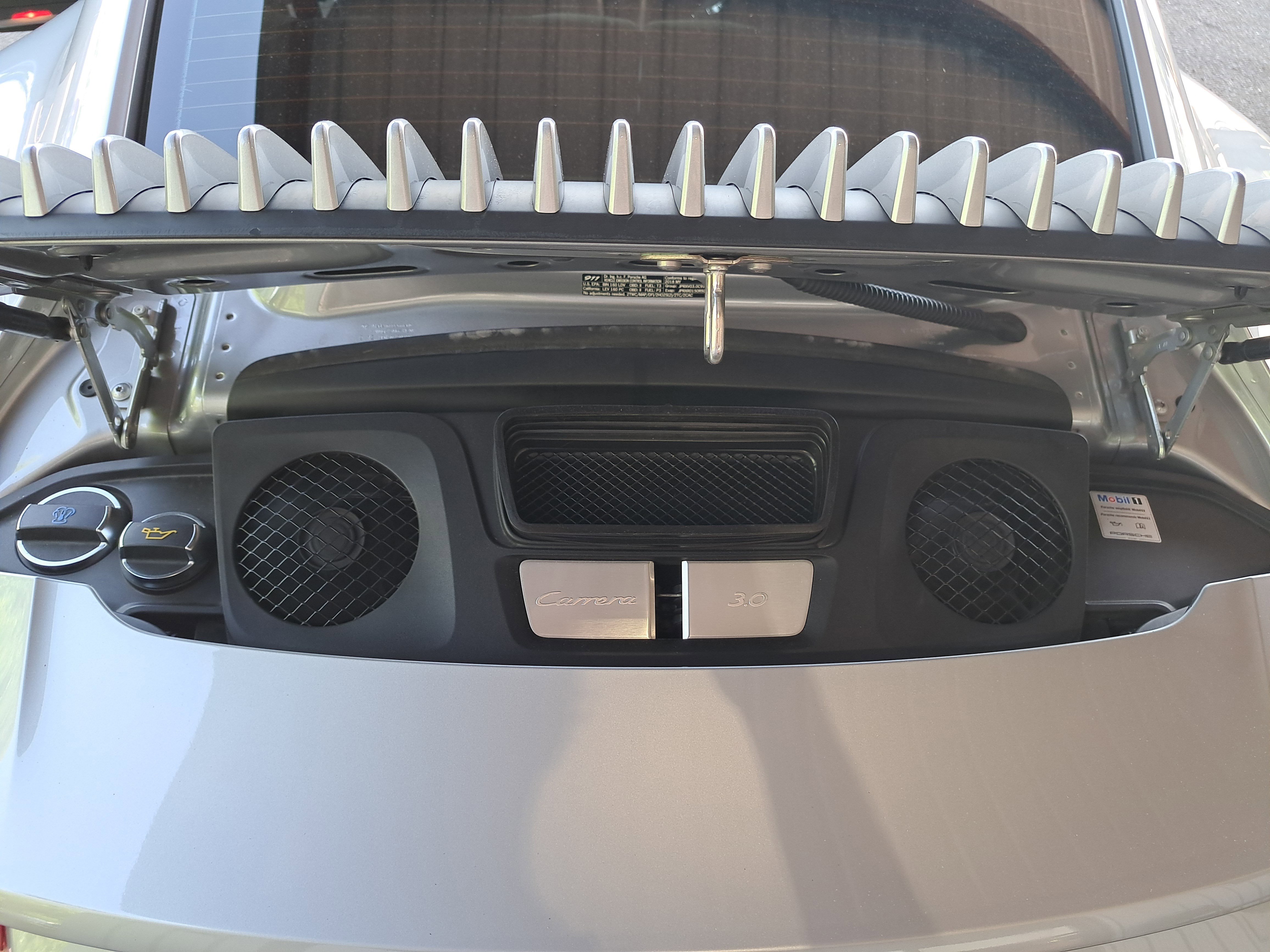 Used 2018 Porsche 911 Carrera RWD image 30