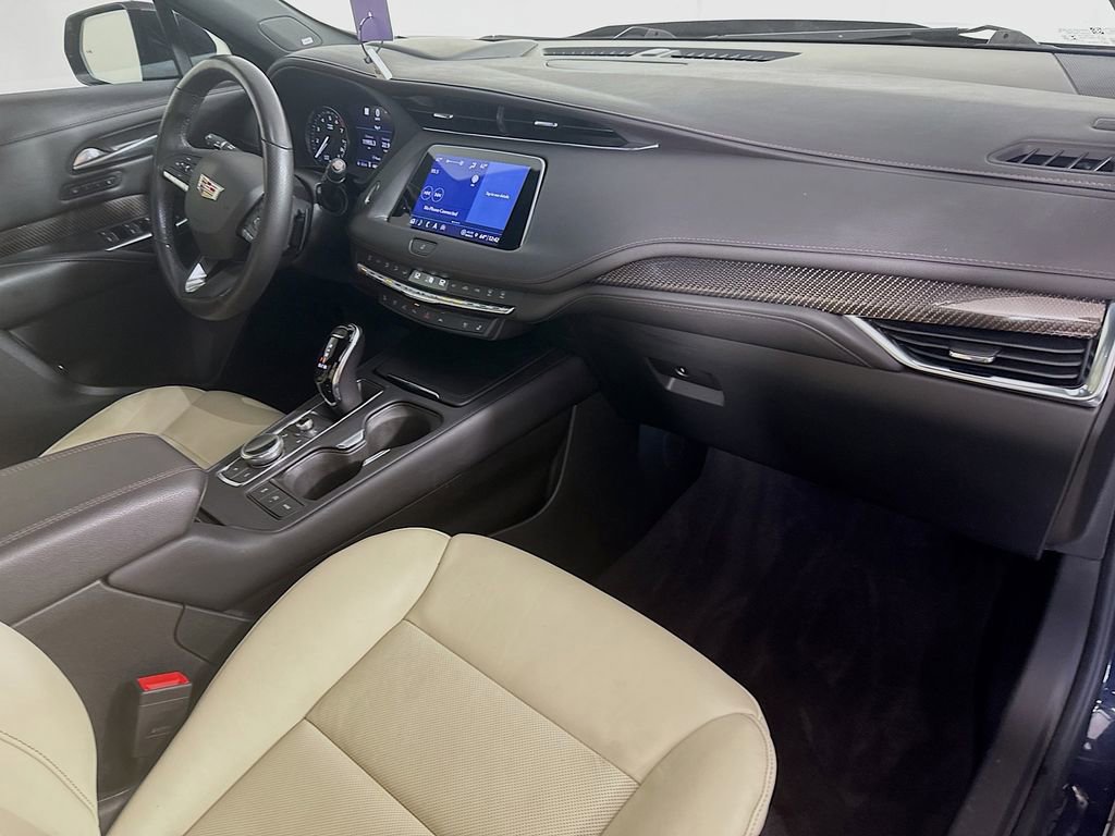 Used 2022 Cadillac XT4 Sport image 37