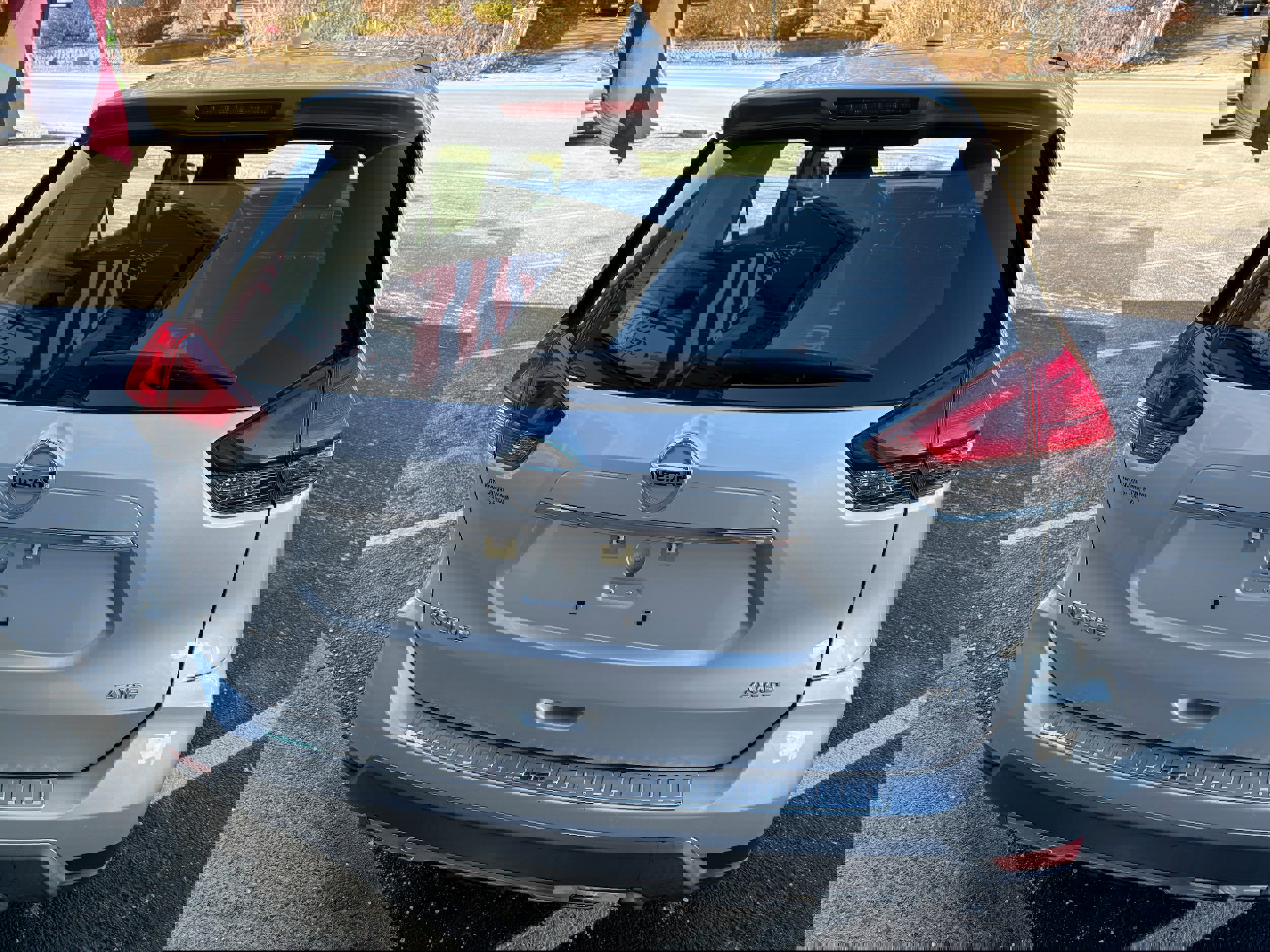 Used 2017 Nissan Rogue S image 6