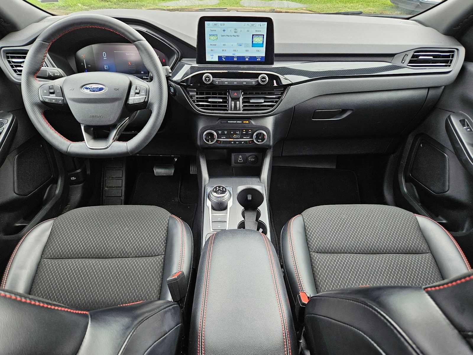 Used 2025 Ford Escape ST-Line Select AWD/4WD image 14