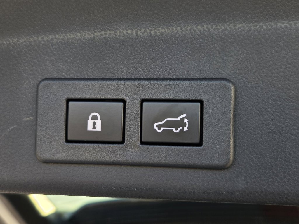 Certified 2025 Subaru Ascent Premium AWD/4WD image 11