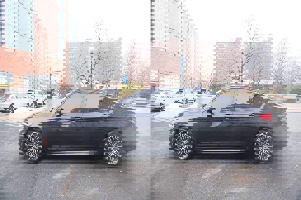 Used 2019 BMW 540i xDrive w/ M Sport Package image 6