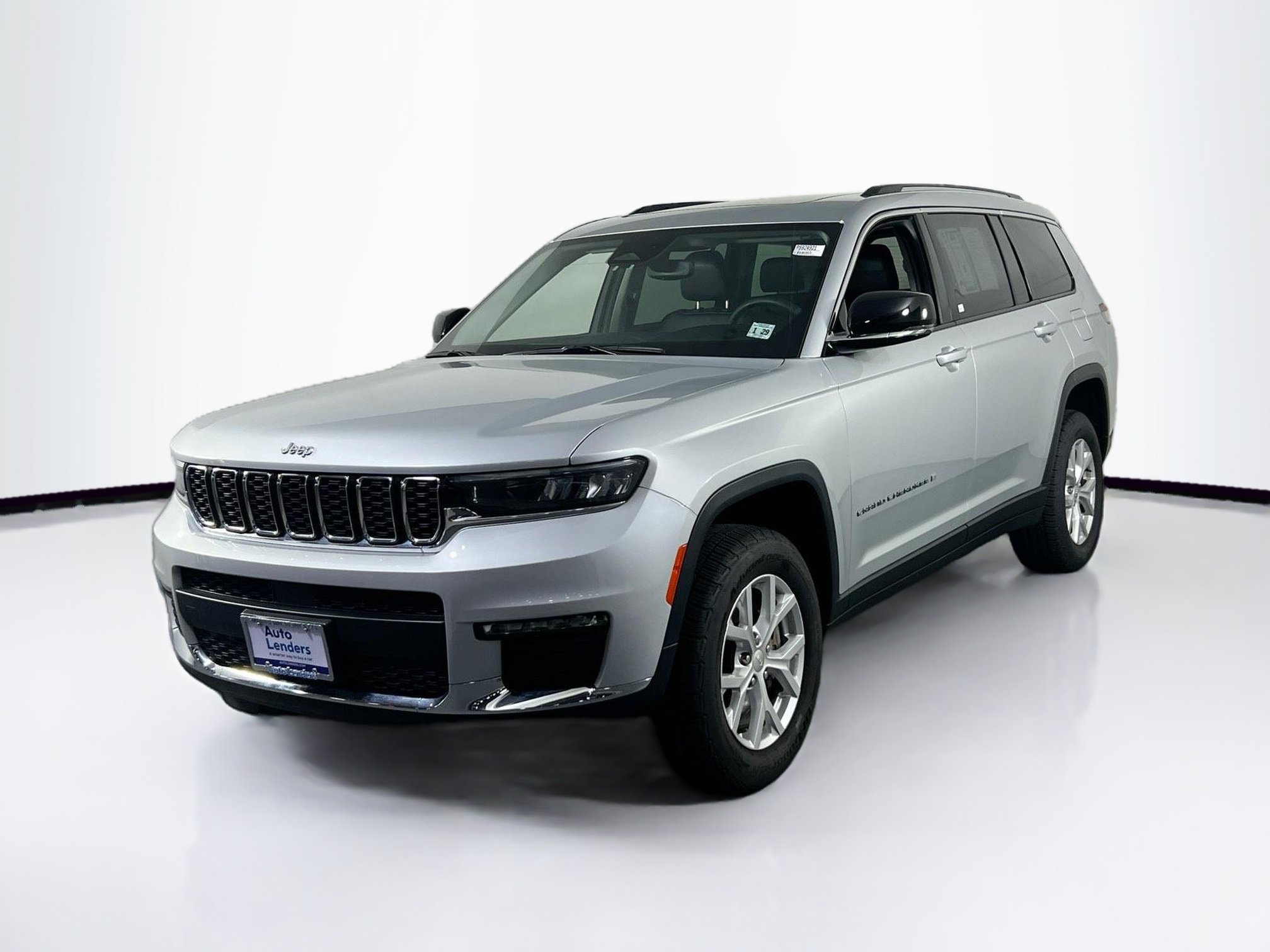 Used 2024 Jeep Grand Cherokee L Limited AWD/4WD image 1