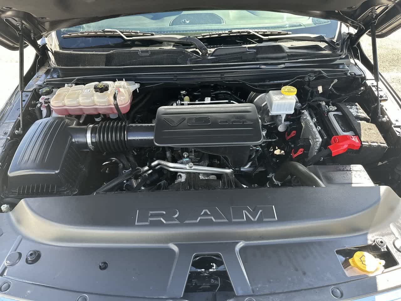 Used 2022 RAM 1500 Big Horn AWD/4WD image 14