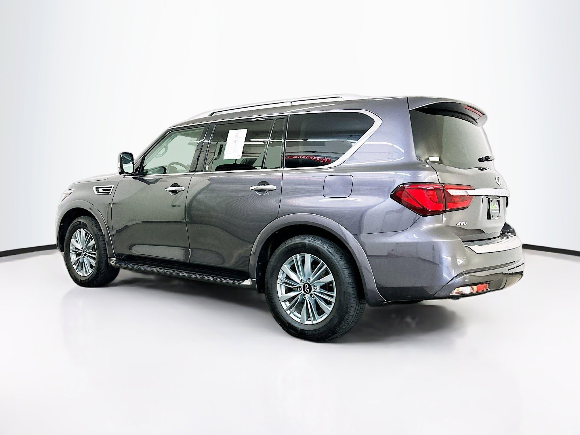 Used 2024 INFINITI QX80 Luxe image 5