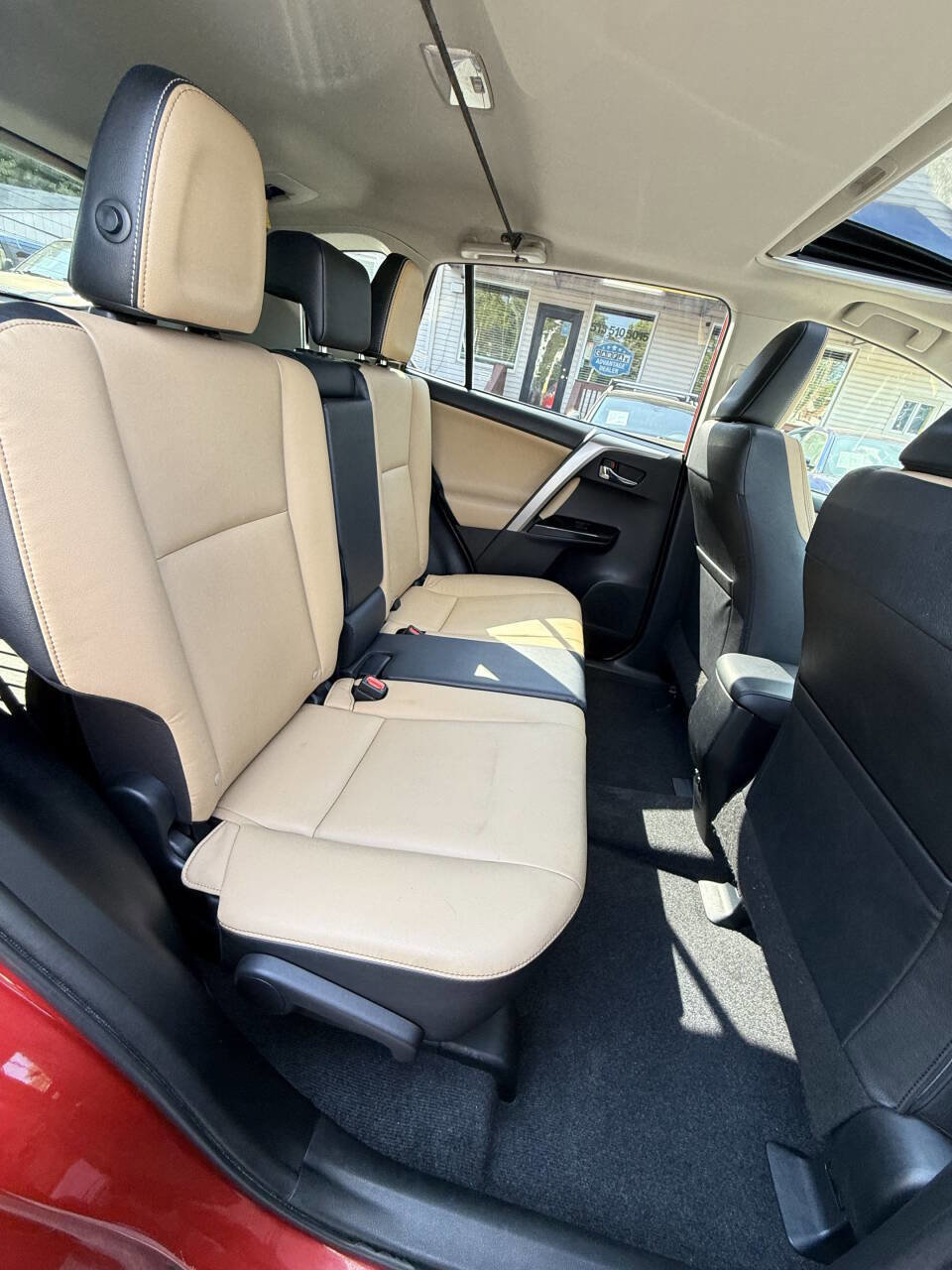 Used 2016 Toyota RAV4 Limited image 17