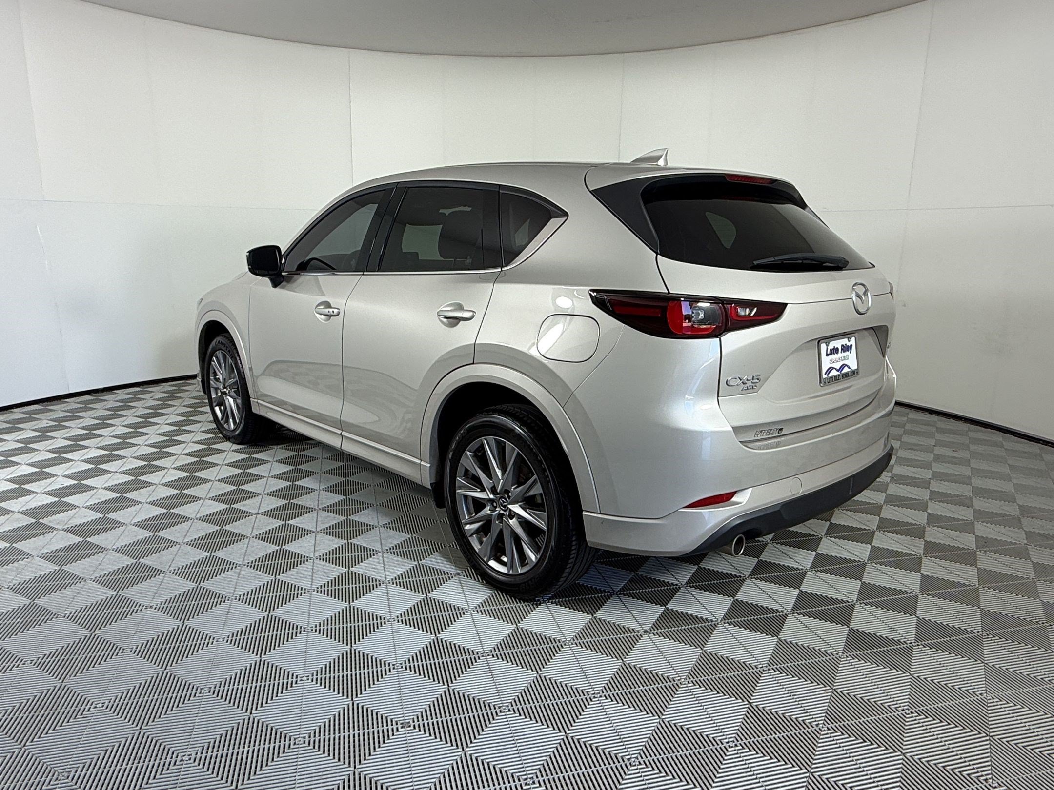Used 2024 MAZDA CX-5 AWD 2.5 S w/ Premium Plus Pkg image 3