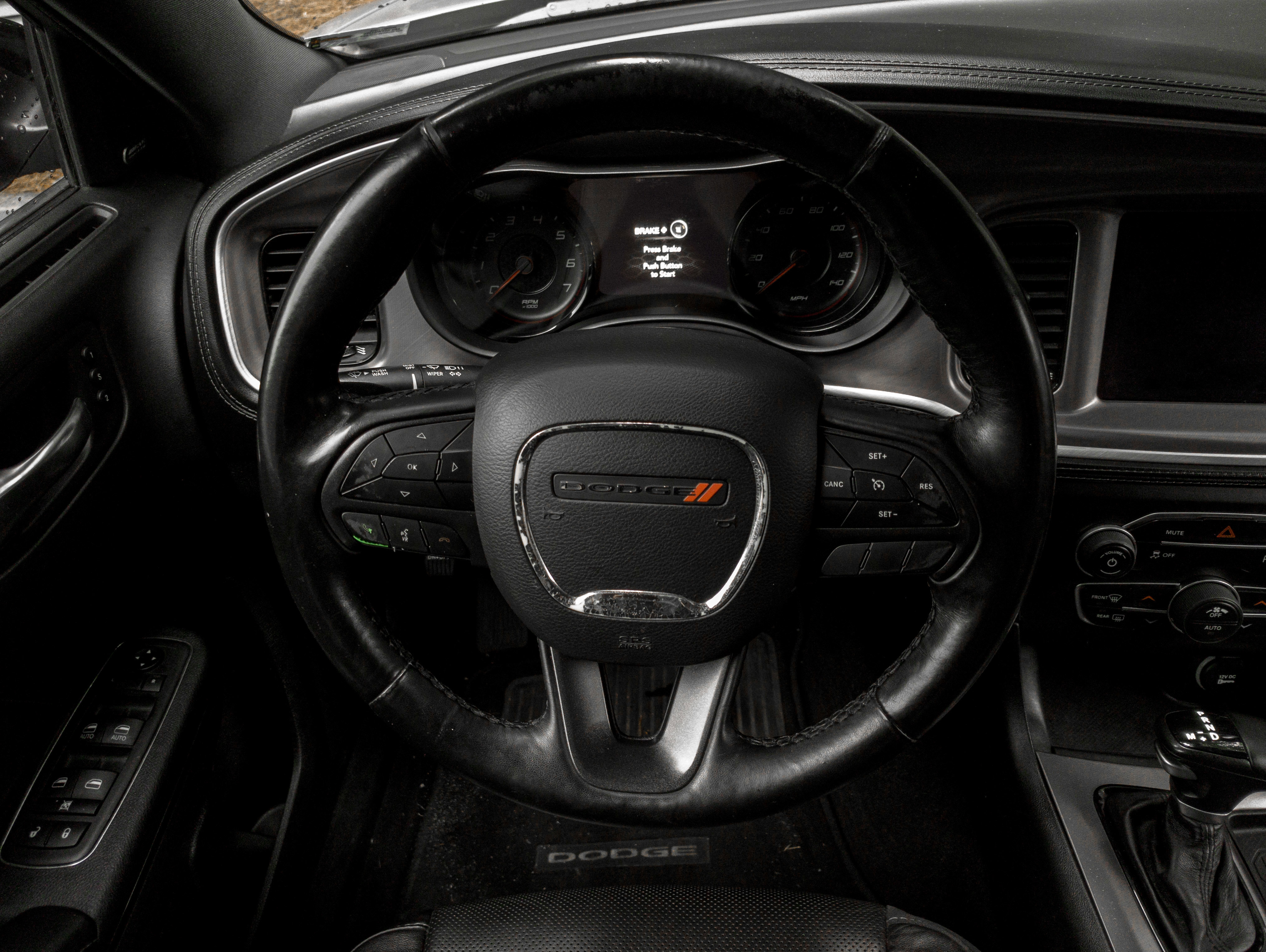 Used 2019 Dodge Charger SXT image 6