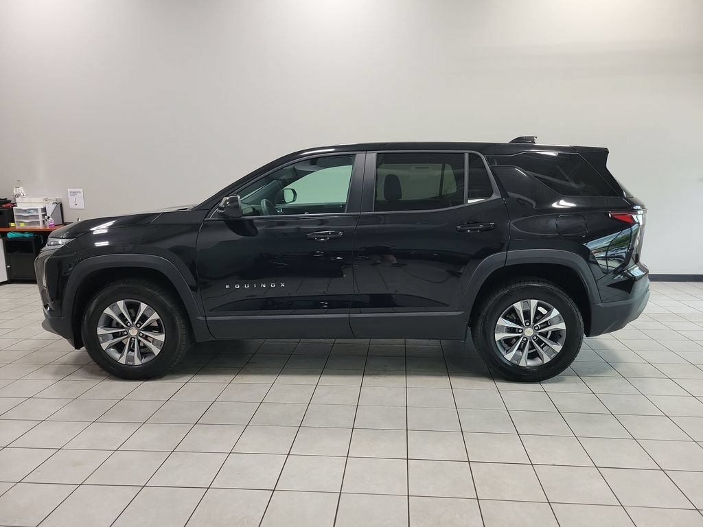 Used 2026 Chevrolet Equinox LT AWD/4WD image 8