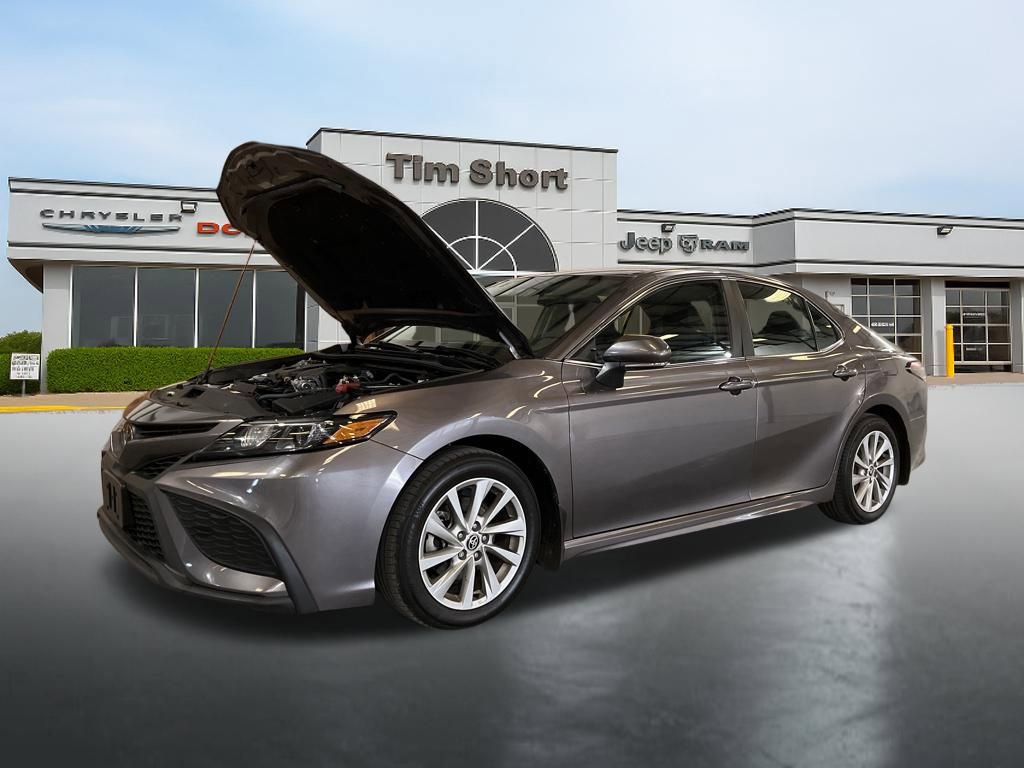 Used 2024 Toyota Camry SE image 16