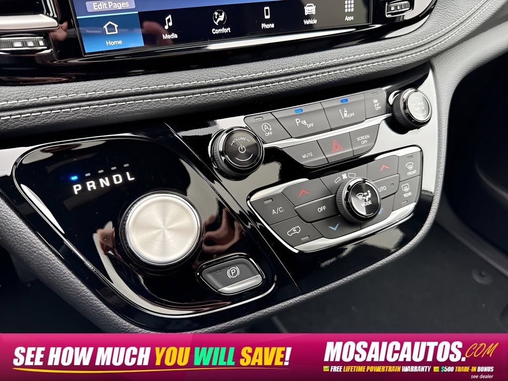 New 2026 Chrysler Pacifica Select AWD/4WD image 35