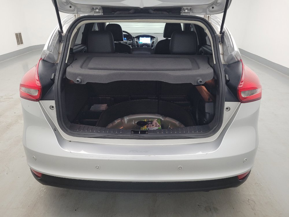 Used 2016 Ford Focus Titanium w/ Titanium Technology Package FWD image 29