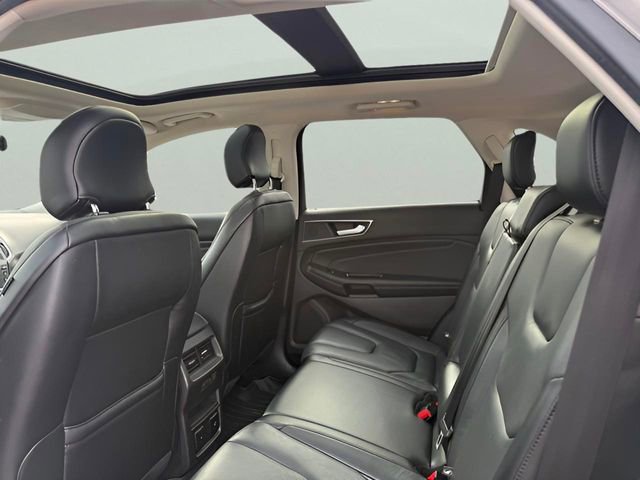 Used 2017 Ford Edge Titanium w/ Equipment Group 301A image 11