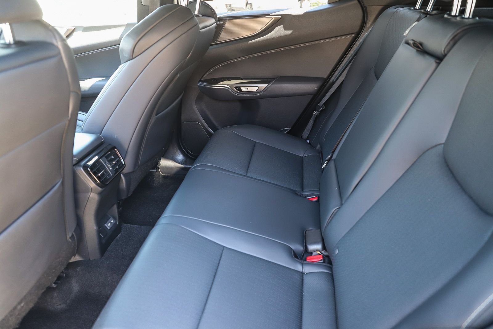 Used 2026 Lexus NX 350h F Sport w/ Accessory Package (Z2) AWD/4WD image 18
