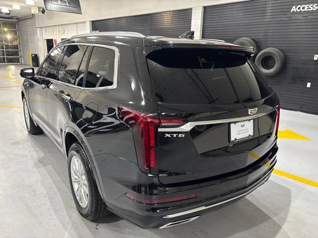 Certified 2025 Cadillac XT6 Luxury FWD image 6