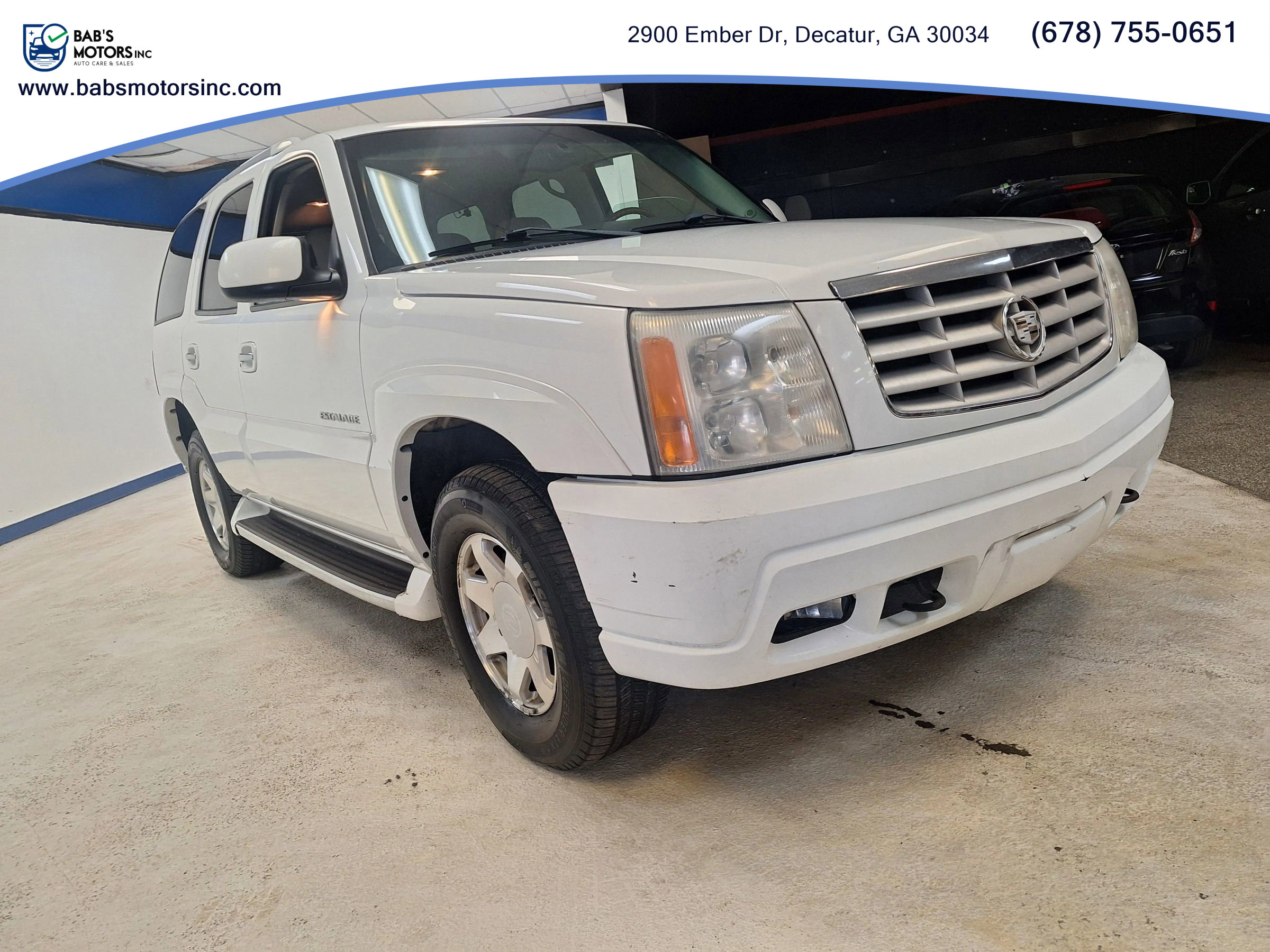 Used 2002 Cadillac Escalade AWD image 3