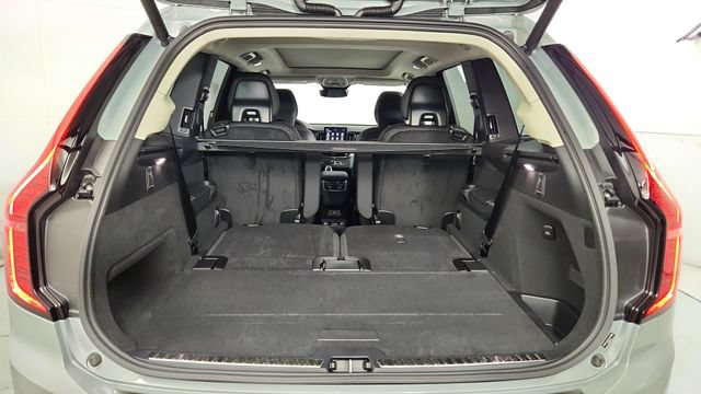 New 2026 Volvo XC90 B5 Plus w/ Protection Package Premier AWD/4WD image 45