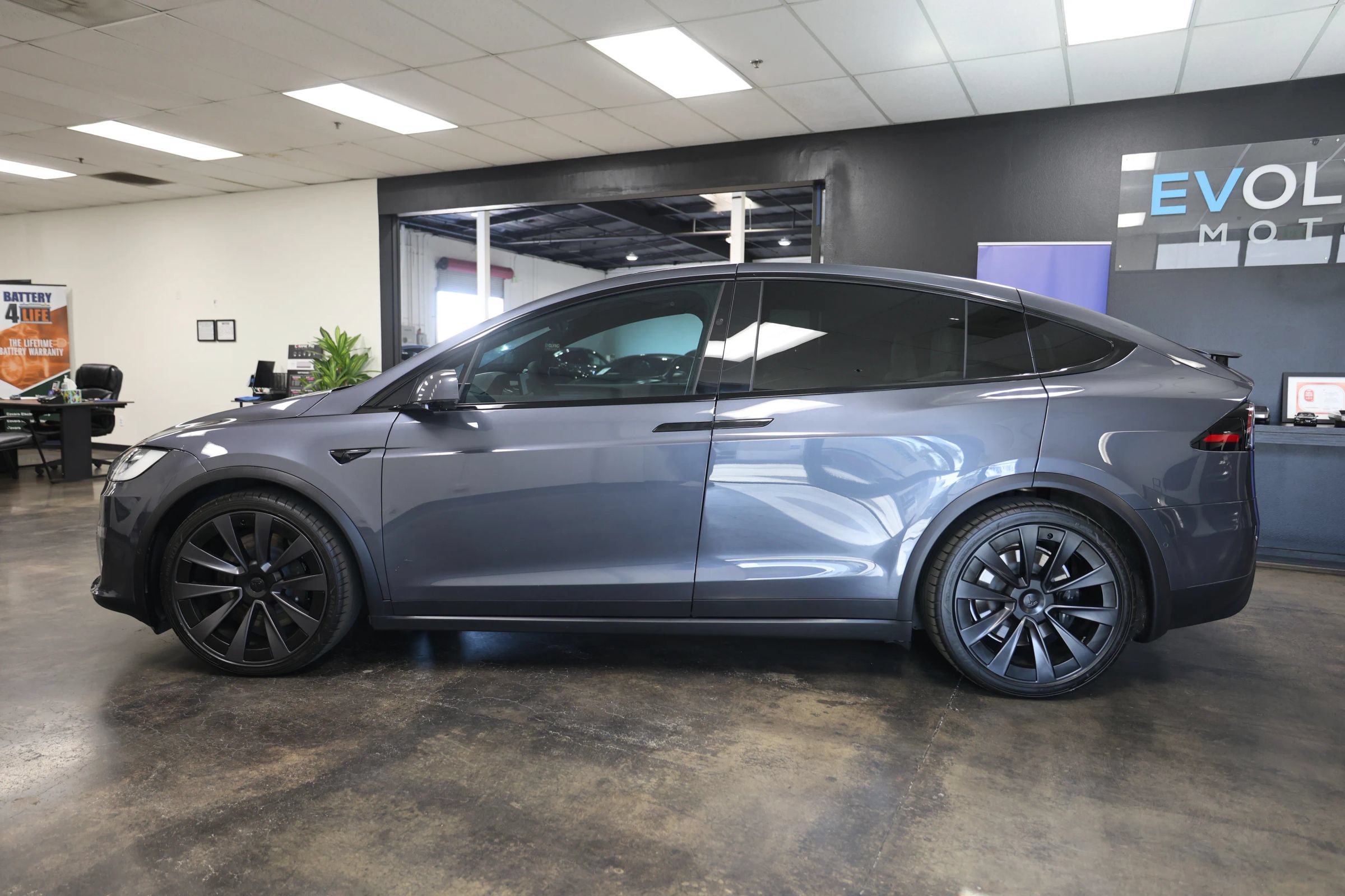 Used 2022 Tesla Model X Plaid AWD/4WD image 9
