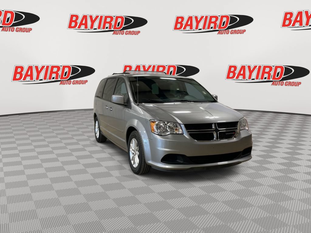 Used 2016 Dodge Grand Caravan SXT w/ Rear Park Assist Package FWD image 3