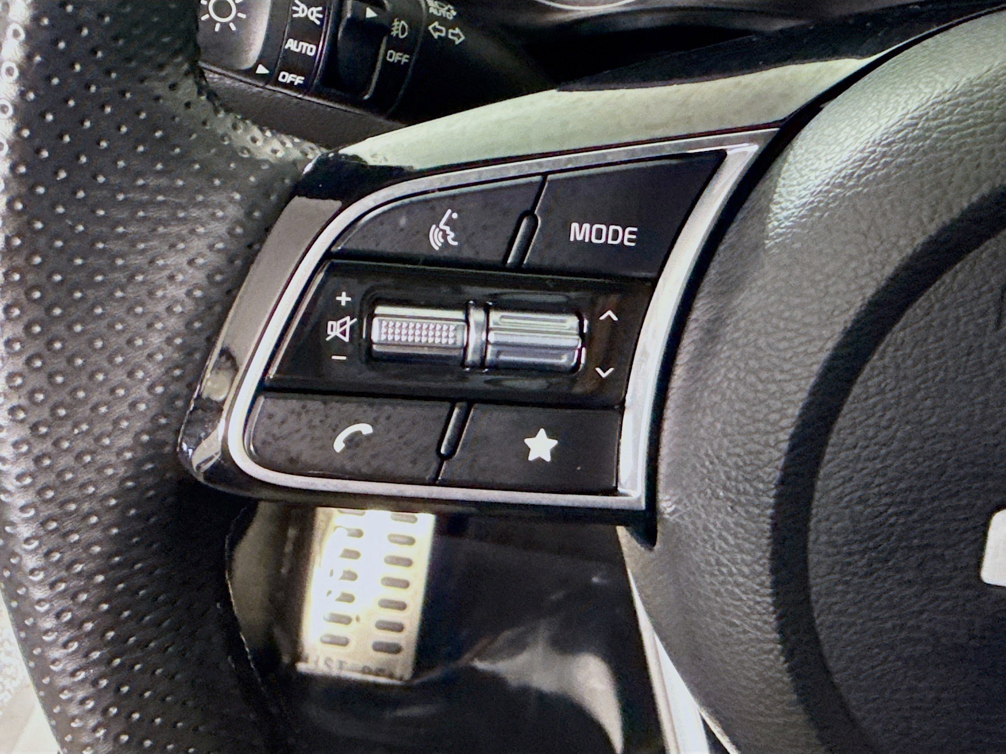 Used 2024 Kia Forte GT-Line image 14