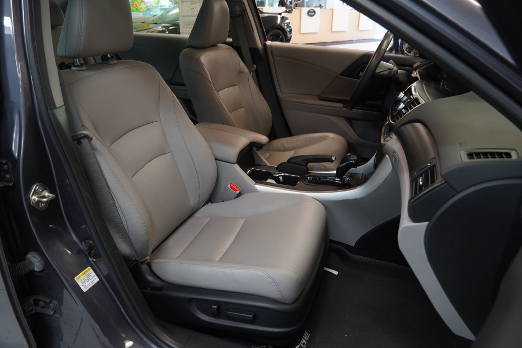 Used 2015 Honda Accord EX-L image 23