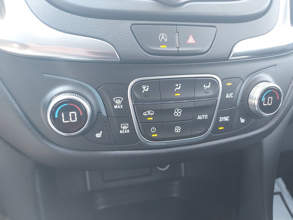 Used 2024 Chevrolet Equinox LT FWD image 24