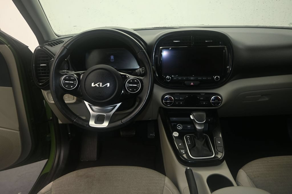 Used 2023 Kia Soul EX FWD image 19