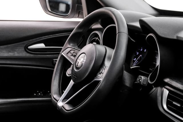Used 2019 Alfa Romeo Stelvio w/ Nero Edizione RWD image 20