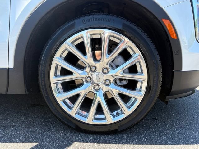 Certified 2023 Cadillac XT4 Premium Luxury w/ Enhanced Visibility Package AWD/4WD image 16