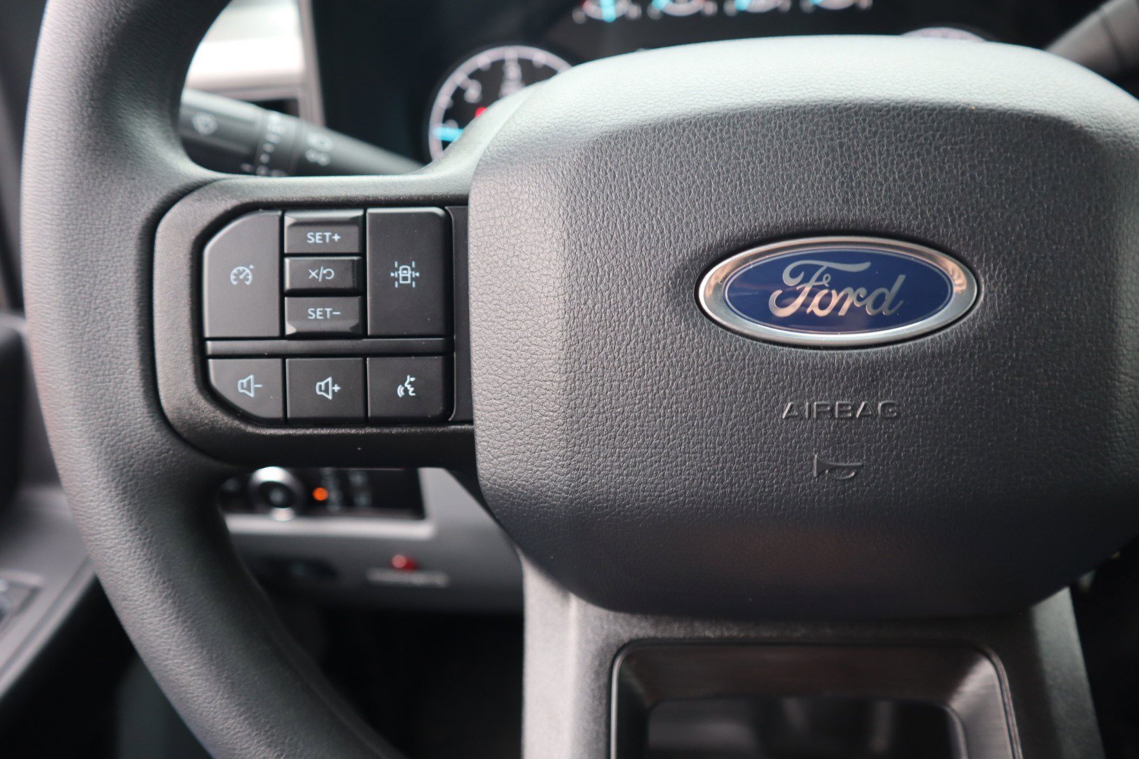 New 2026 Ford F550 4x4 Crew Cab image 17