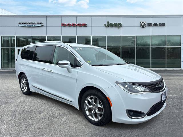 Used 2018 Chrysler Pacifica Limited
