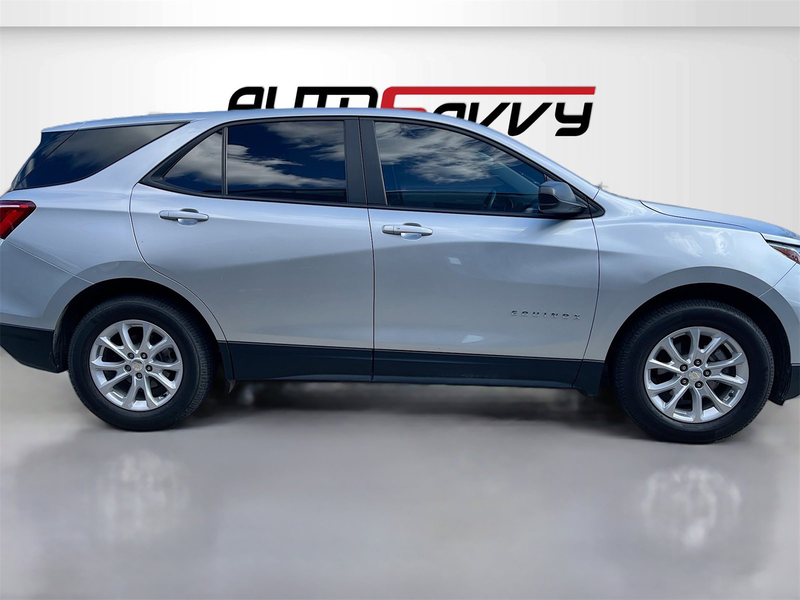 Used 2021 Chevrolet Equinox LS w/ LS Convenience Package image 8