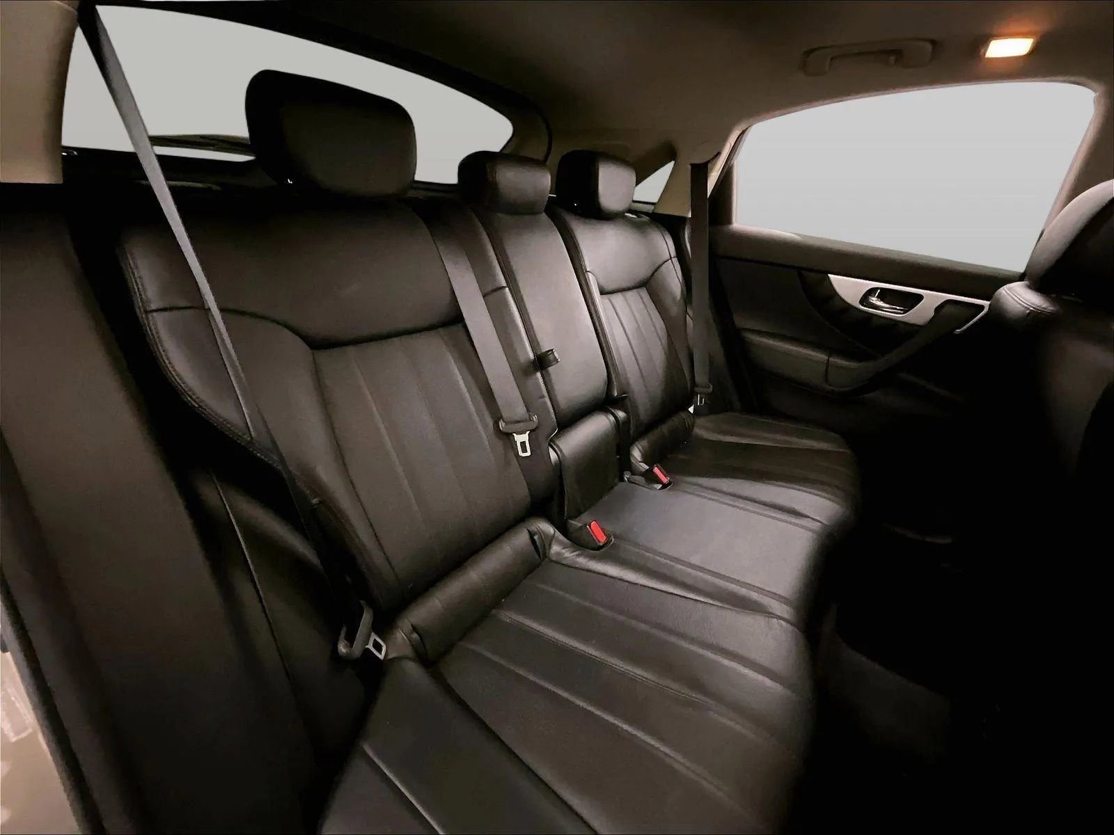 Used 2016 INFINITI QX70 AWD w/ Premium Package image 27