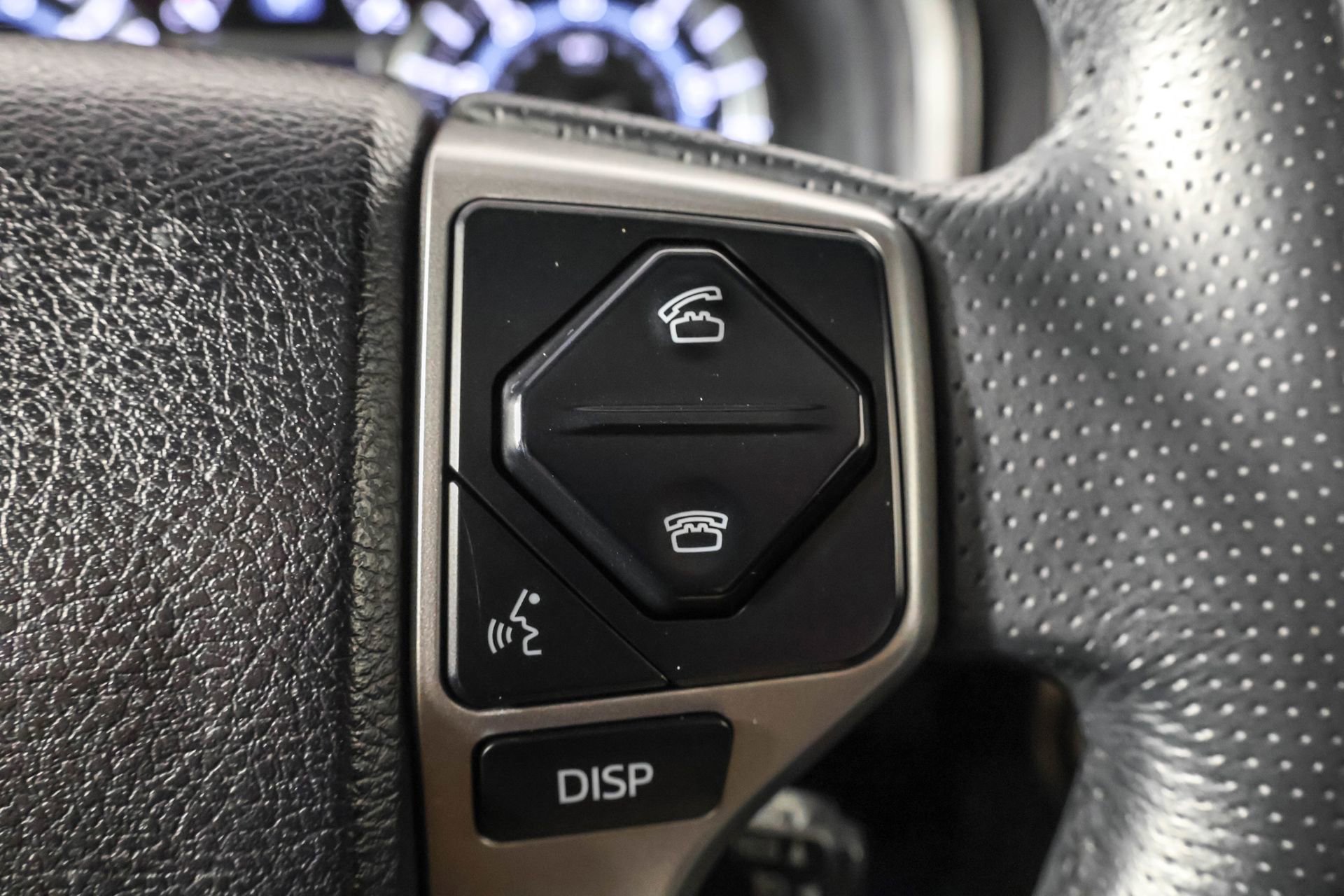 Used 2018 Toyota 4Runner Limited image 27