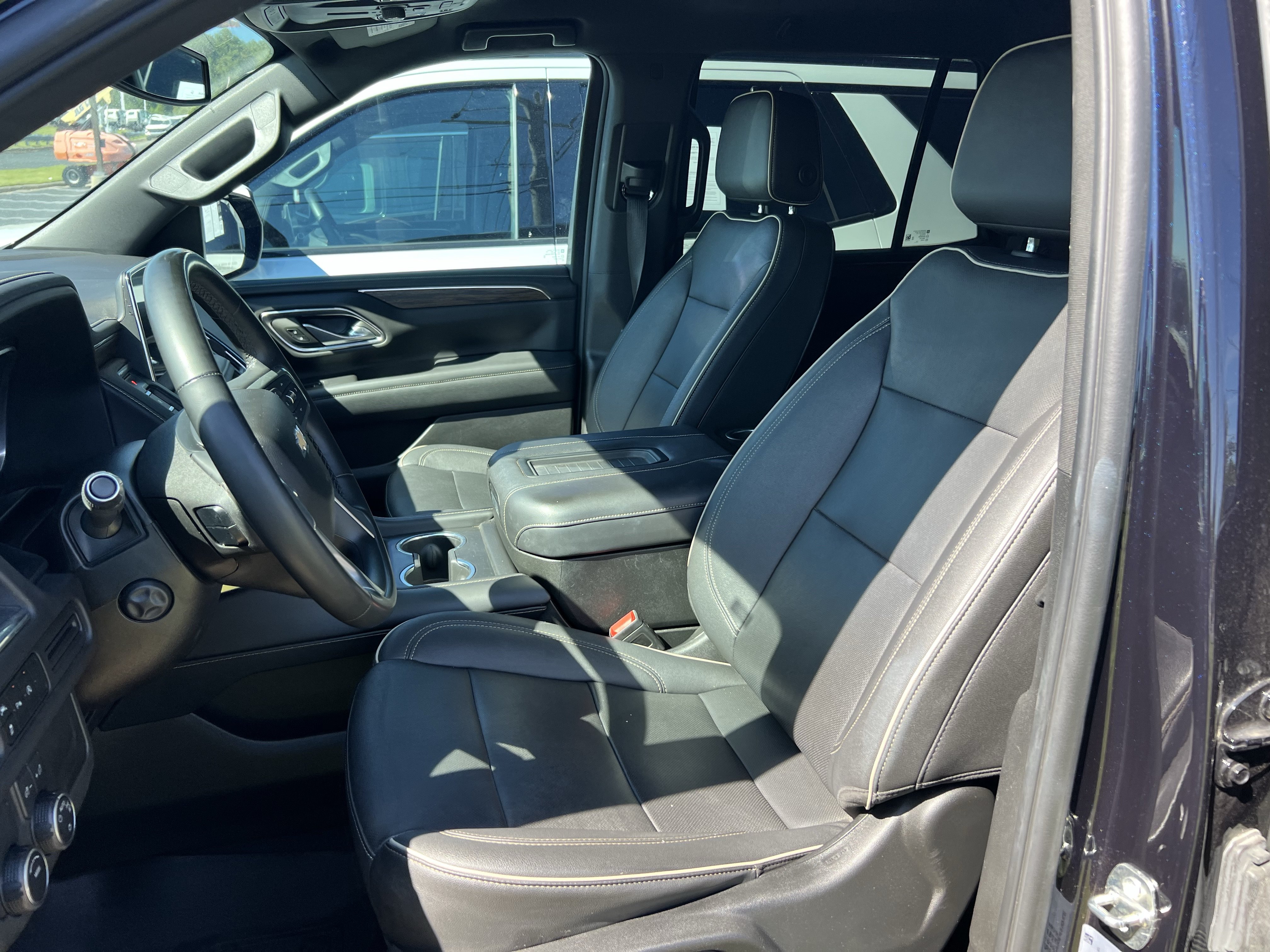 Used 2023 Chevrolet Tahoe Premier RWD image 16