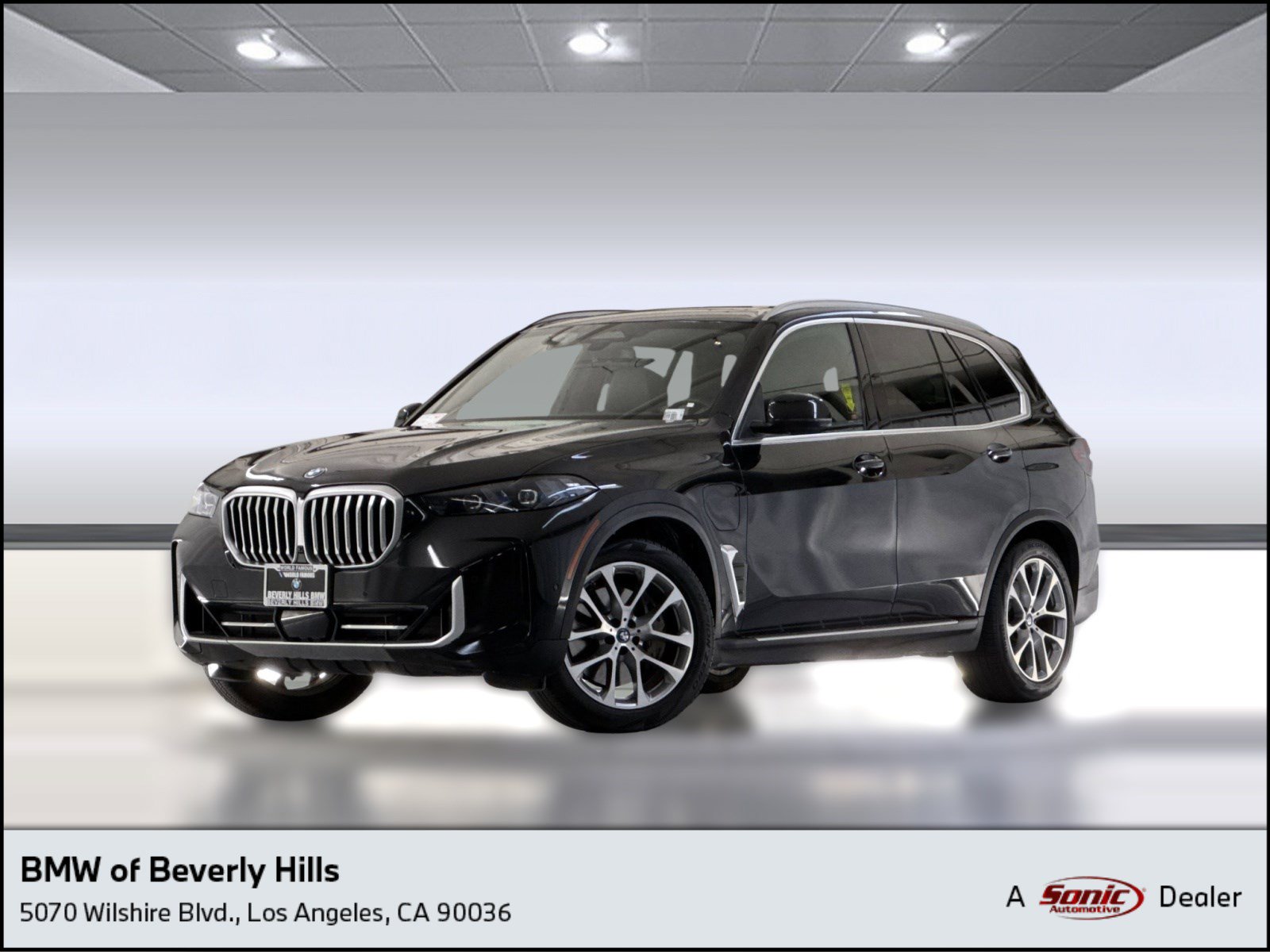 Used 2025 BMW X5 xDrive50e AWD/4WD image 1