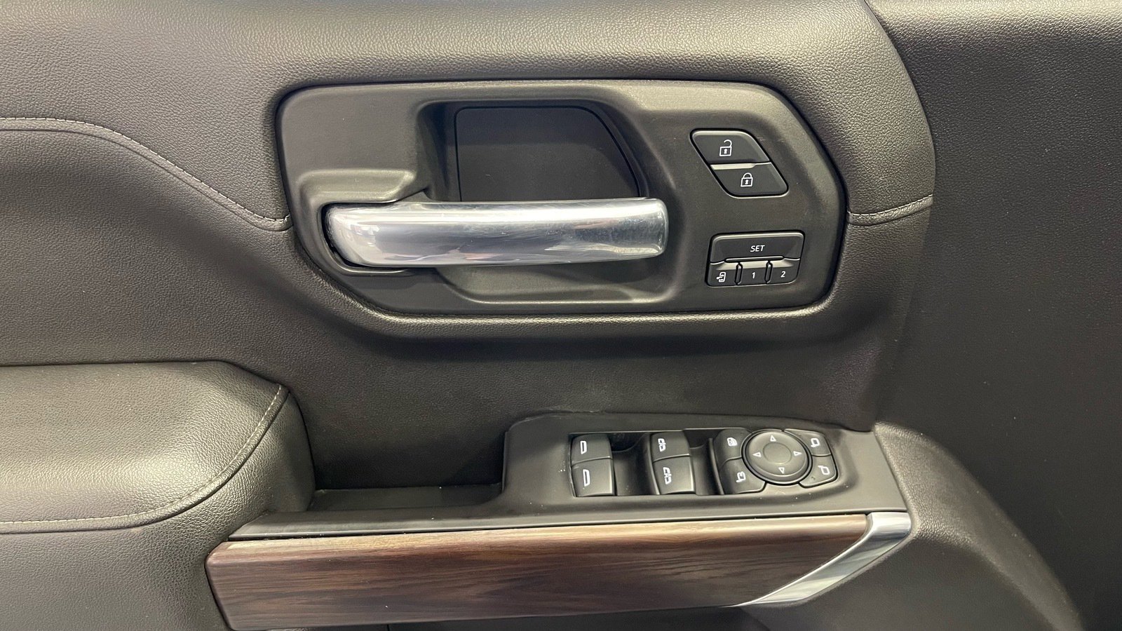 Used 2019 GMC Sierra 1500 SLT w/ SLT Premium Package image 26